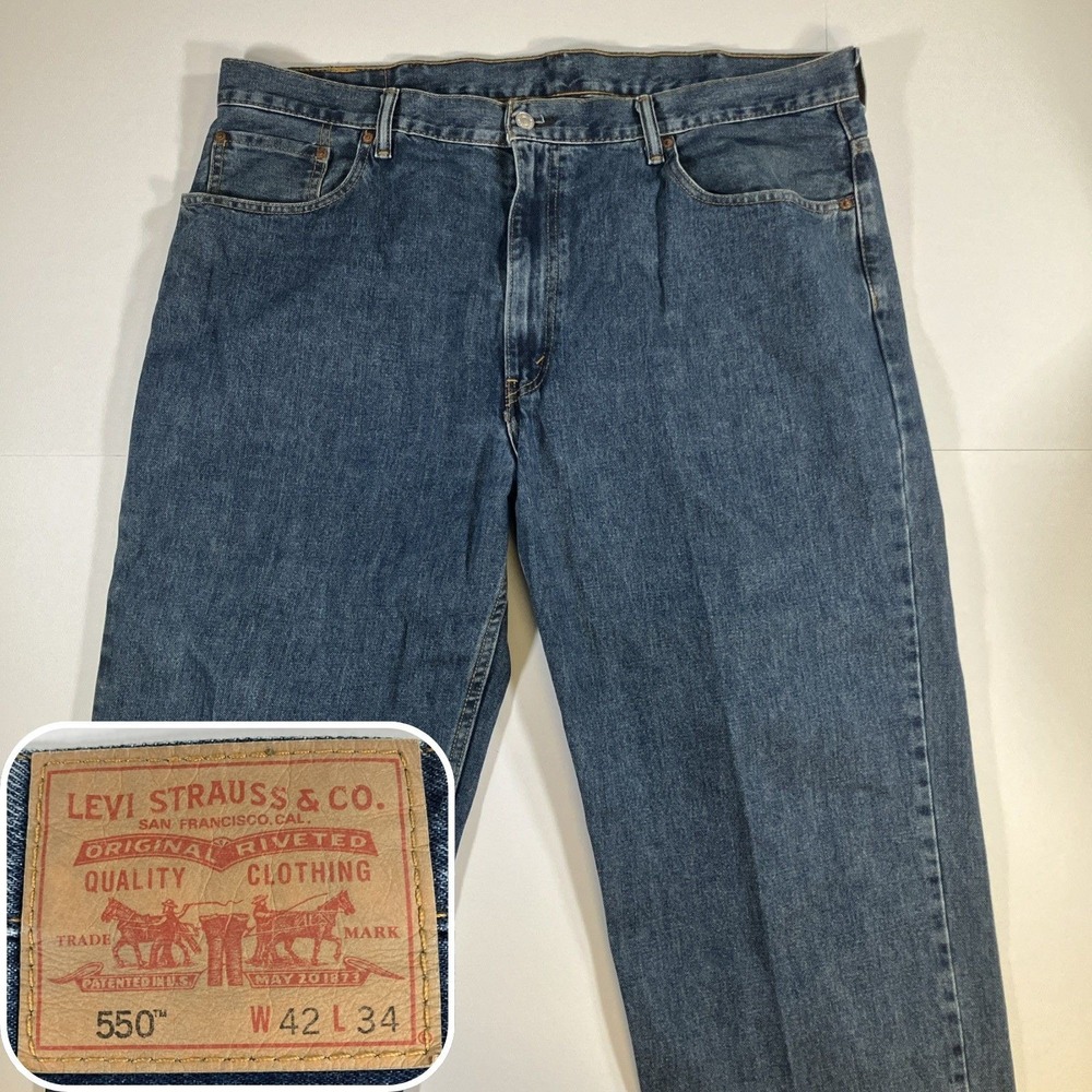 Levi's 550 Jeans Mens 42x34 Relaxed Fit Tapered Medium Wash Denim